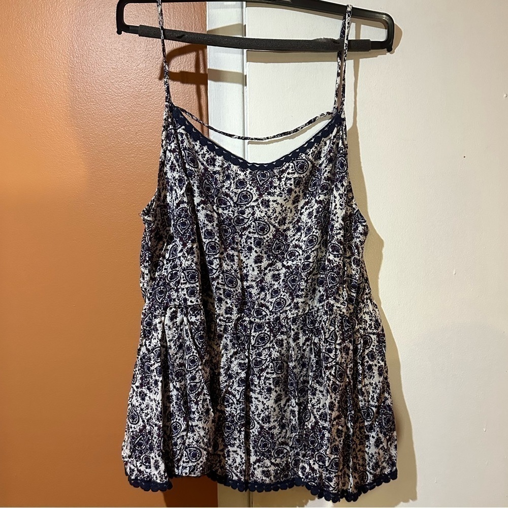 Torrid Blue and White Paisley Tank Cami Size 3 (22/24)